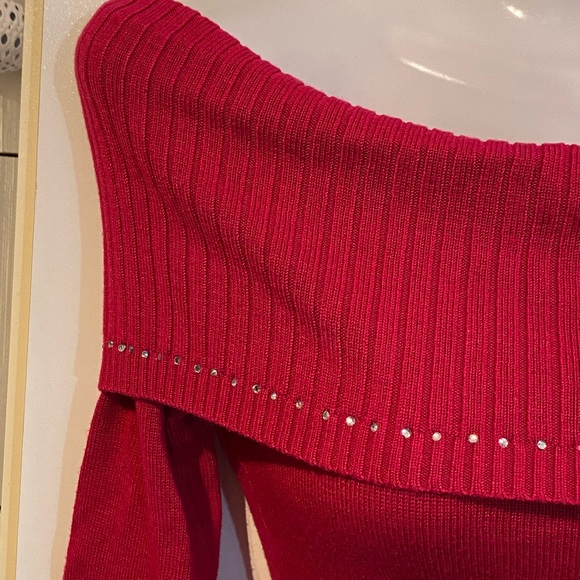 Seduction Fuchsia Off Shoulder Ribbed Sweater Size XS - Picture 5 of 15
